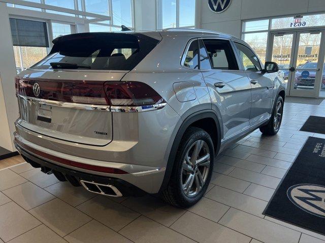 new 2024 Volkswagen Atlas Cross Sport car, priced at $44,999