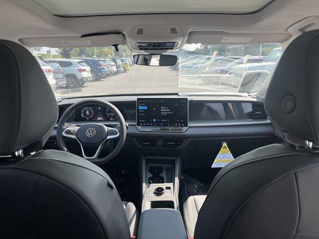 new 2025 Volkswagen Tiguan car, priced at $35,269