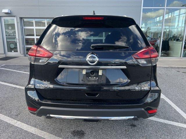 used 2018 Nissan Rogue car