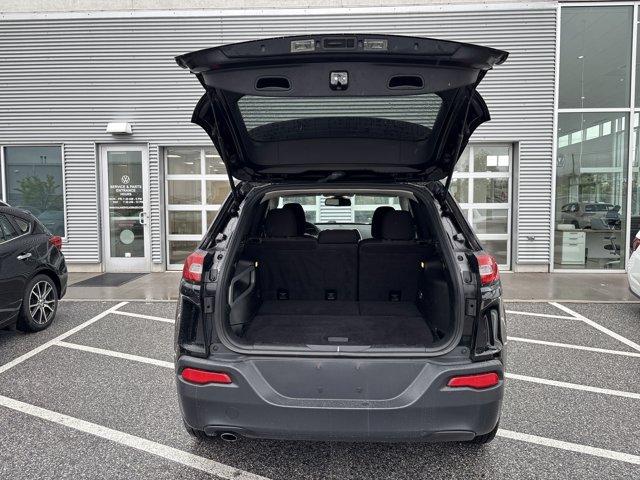 used 2017 Jeep Cherokee car