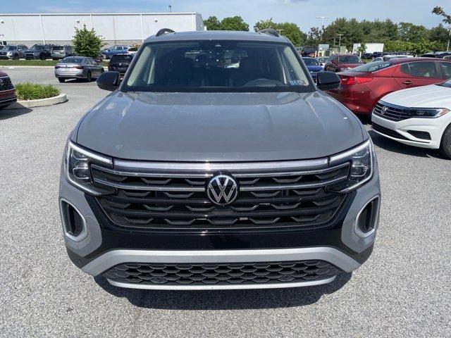 new 2024 Volkswagen Atlas car, priced at $53,135