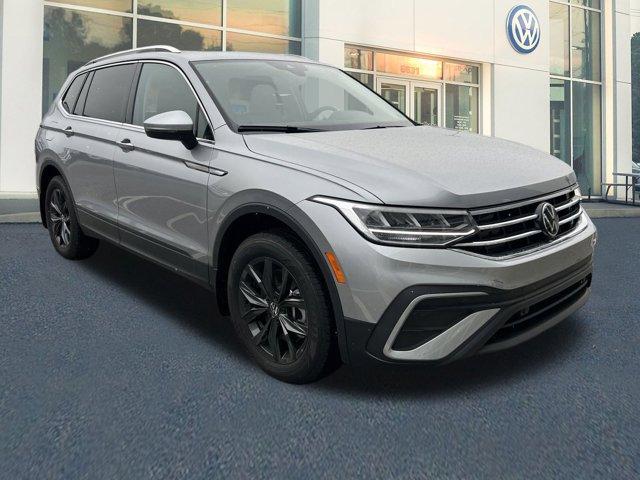 new 2024 Volkswagen Tiguan car, priced at $33,399