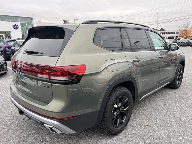 new 2025 Volkswagen Atlas car, priced at $48,951