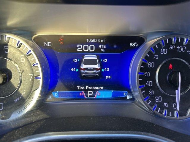 used 2015 Chrysler 200 car