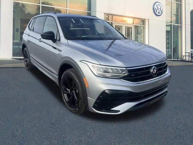 new 2024 Volkswagen Tiguan car, priced at $33,213