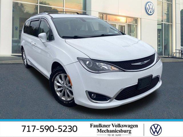 used 2018 Chrysler Pacifica car