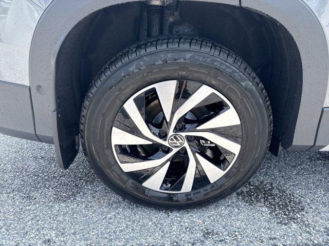 new 2025 Volkswagen Tiguan car, priced at $33,386
