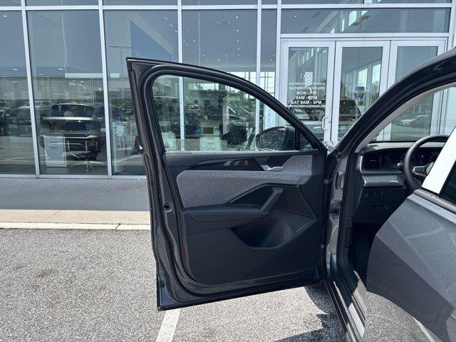new 2025 Volkswagen Tiguan car, priced at $33,386