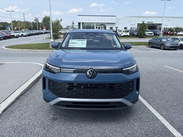 used 2025 Volkswagen Tiguan car, priced at $37,576