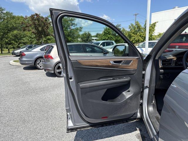 used 2024 Volkswagen Atlas car, priced at $37,318