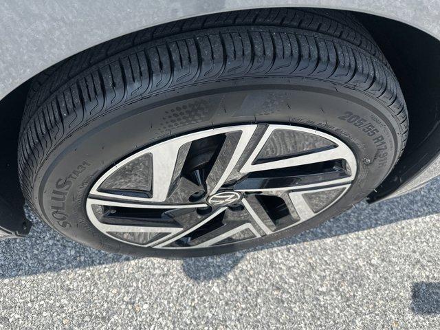 used 2024 Volkswagen Jetta car, priced at $24,996