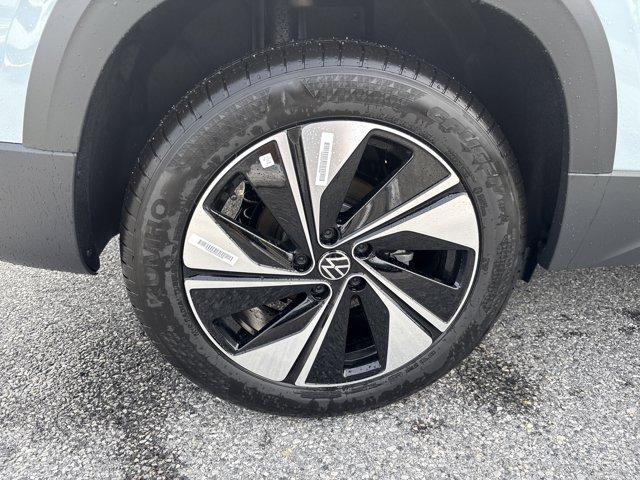 new 2025 Volkswagen Taos car, priced at $30,990