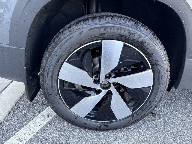 new 2025 Volkswagen Taos car, priced at $26,904