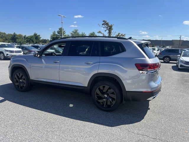 new 2024 Volkswagen Atlas car, priced at $40,999