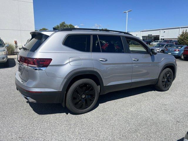 new 2024 Volkswagen Atlas car, priced at $40,999