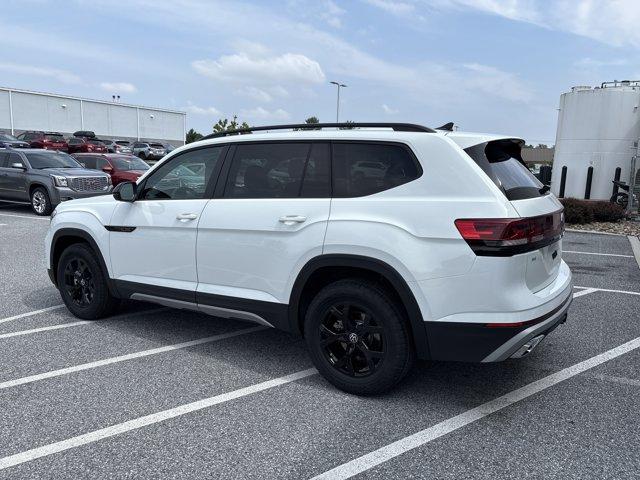 new 2025 Volkswagen Atlas car, priced at $44,308