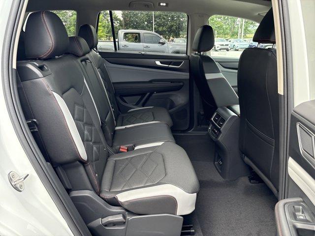 new 2025 Volkswagen Atlas car, priced at $44,308