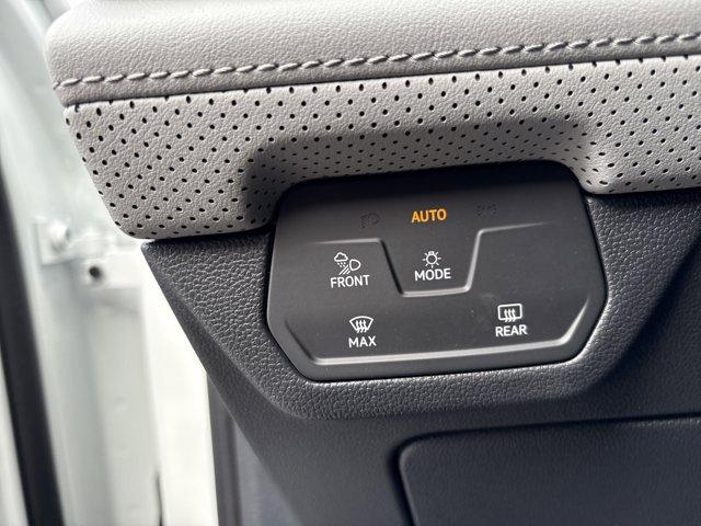 new 2025 Volkswagen Atlas car, priced at $44,308