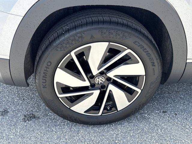 used 2024 Volkswagen Atlas car, priced at $39,799