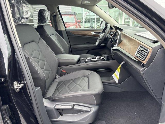 new 2025 Volkswagen Atlas car, priced at $42,283