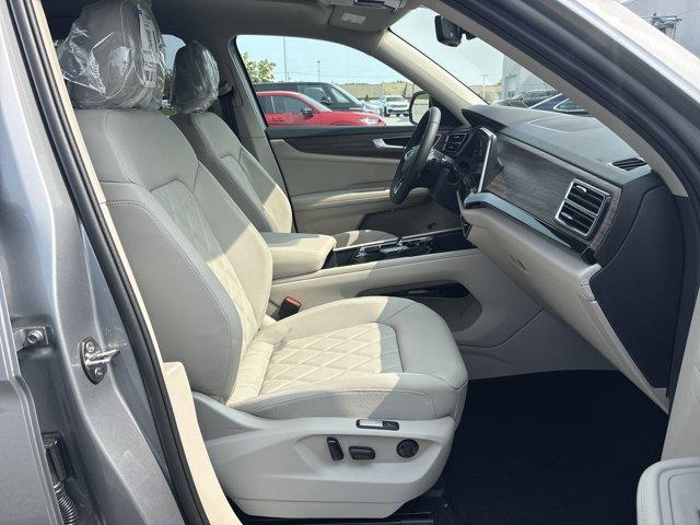 new 2025 Volkswagen Atlas car, priced at $52,640