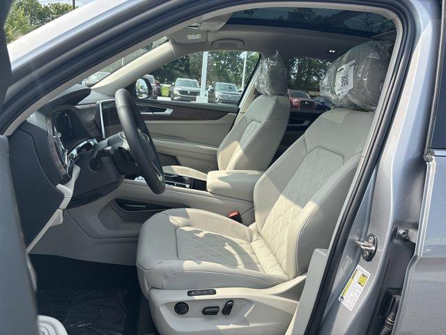 new 2025 Volkswagen Atlas car, priced at $52,640