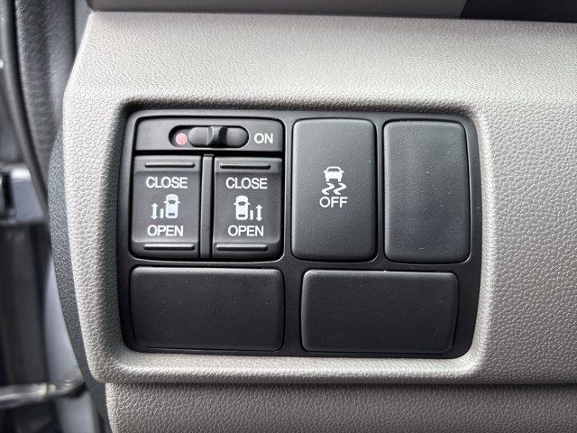 used 2017 Honda Odyssey car, priced at $14,750