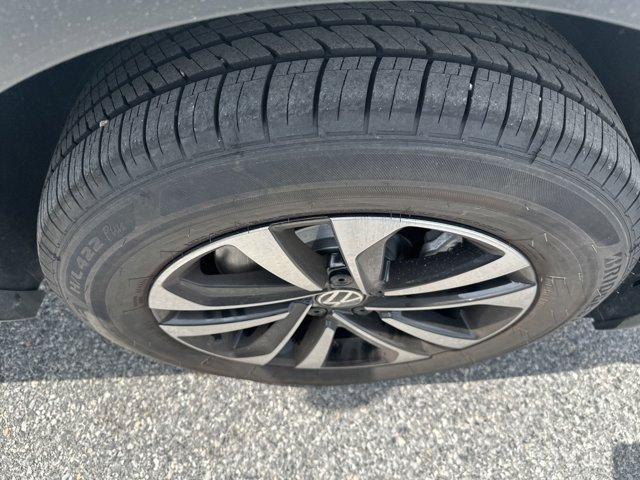 used 2024 Volkswagen Tiguan car, priced at $26,604