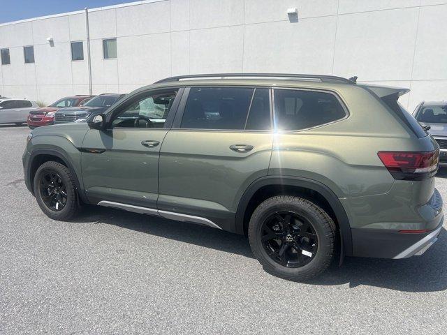 new 2024 Volkswagen Atlas car, priced at $45,091