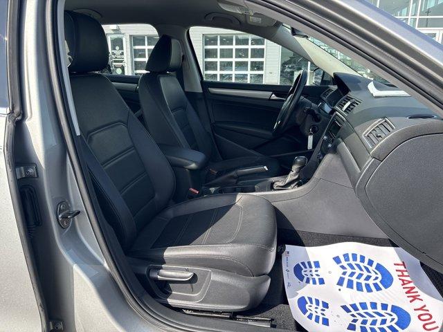 used 2014 Volkswagen Passat car