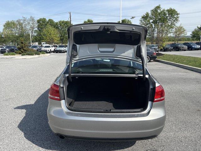 used 2014 Volkswagen Passat car