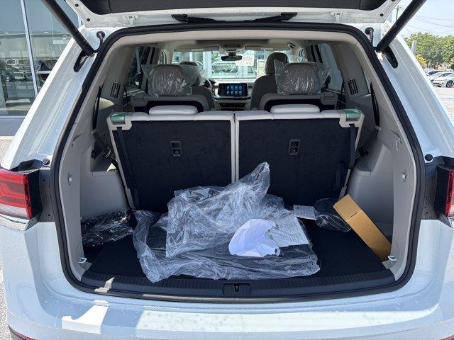 new 2025 Volkswagen Atlas car, priced at $43,925