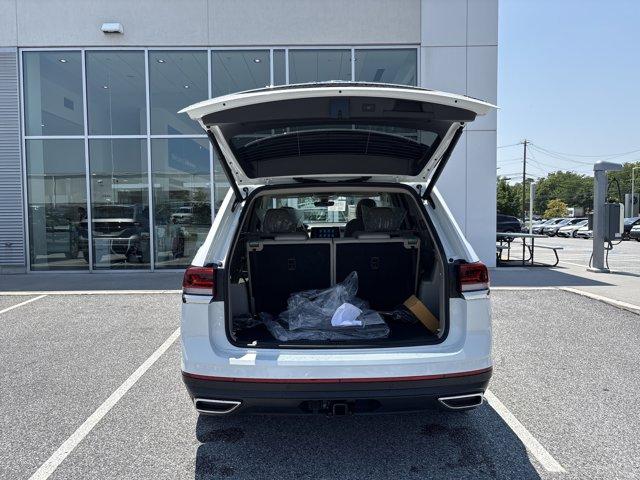 new 2025 Volkswagen Atlas car, priced at $43,925