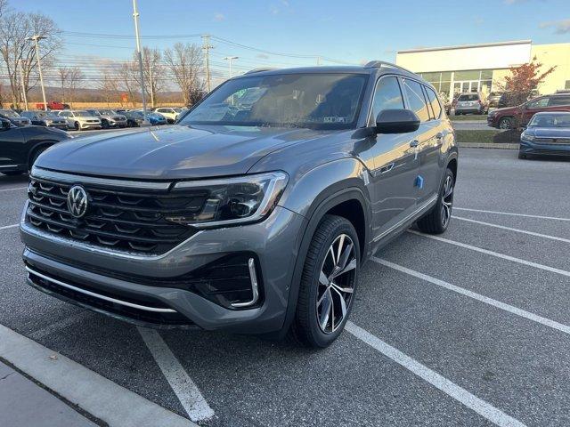 new 2025 Volkswagen Atlas car, priced at $52,738