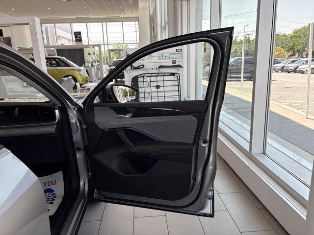 new 2025 Volkswagen Tiguan car, priced at $32,794