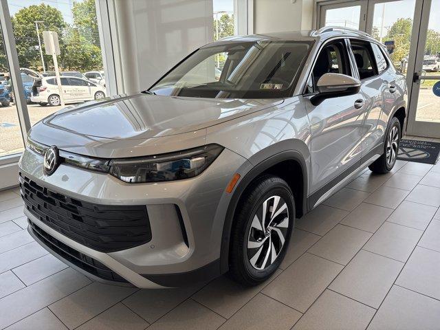 new 2025 Volkswagen Tiguan car, priced at $32,794