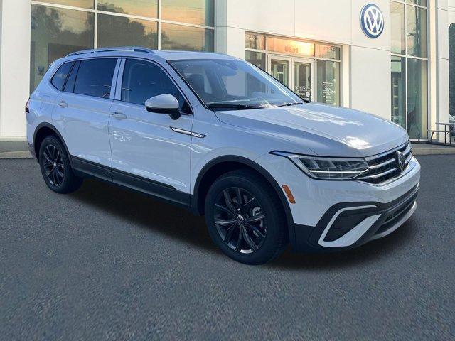 new 2024 Volkswagen Tiguan car, priced at $32,999