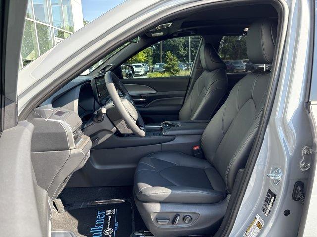 used 2025 Toyota Grand Highlander car, priced at $55,000