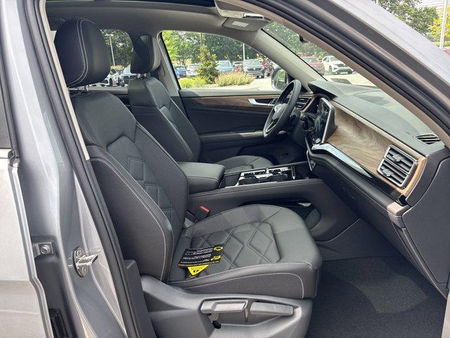 new 2025 Volkswagen Atlas car, priced at $43,327