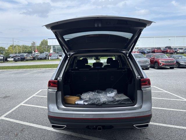 new 2025 Volkswagen Atlas car, priced at $43,327