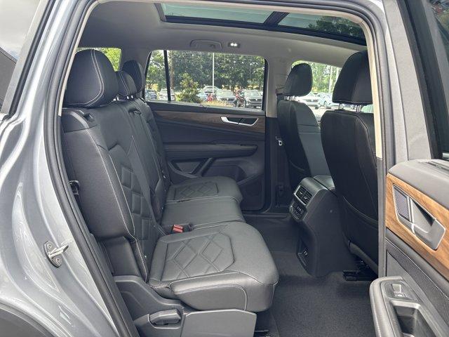 new 2025 Volkswagen Atlas car, priced at $43,327