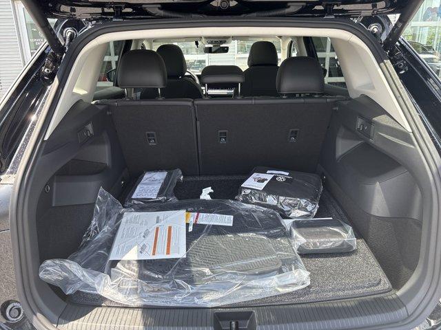 new 2025 Volkswagen Tiguan car, priced at $36,118