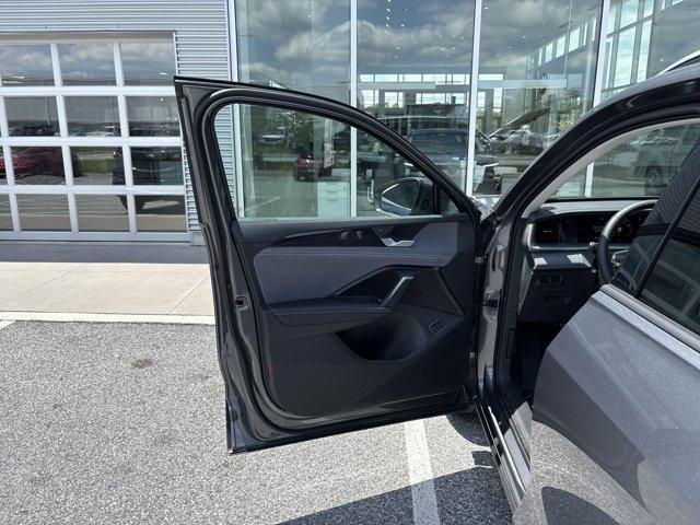 new 2025 Volkswagen Tiguan car, priced at $36,199
