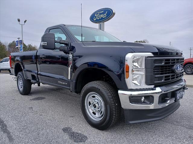 new 2025 Ford F-250 car, priced at $61,700