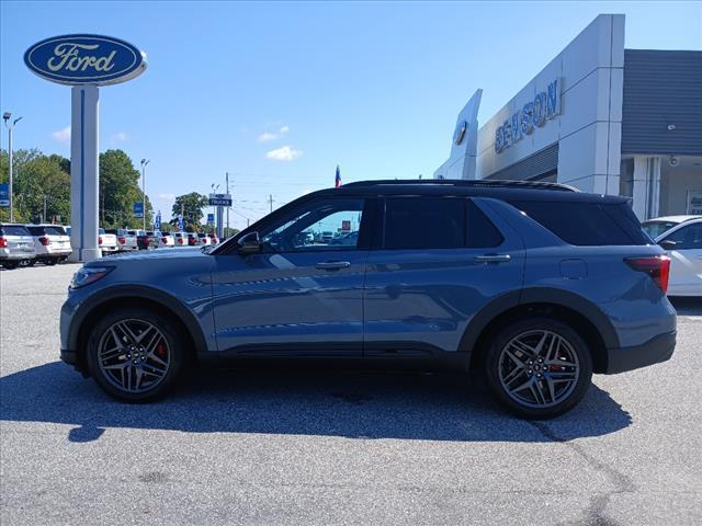 new 2025 Ford Explorer car, priced at $65,555