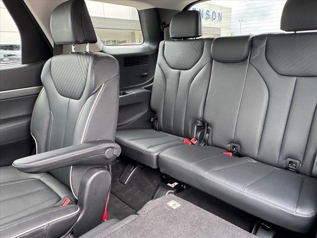 used 2024 Hyundai Palisade car, priced at $37,077