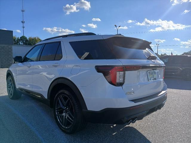 new 2025 Ford Explorer car, priced at $57,700