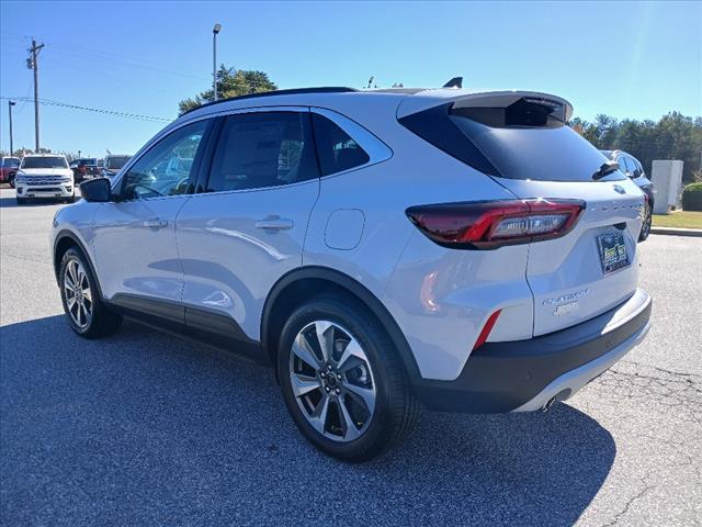 new 2025 Ford Escape car, priced at $39,700