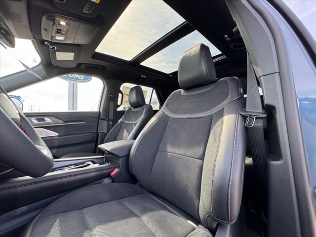 new 2025 Ford Explorer car, priced at $56,572