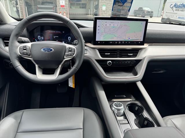 new 2025 Ford Explorer car, priced at $40,826